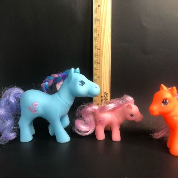 colorful horse lot of 4 little pony horse toy vinyl figures blue pink orange - Picture 5 of 8
